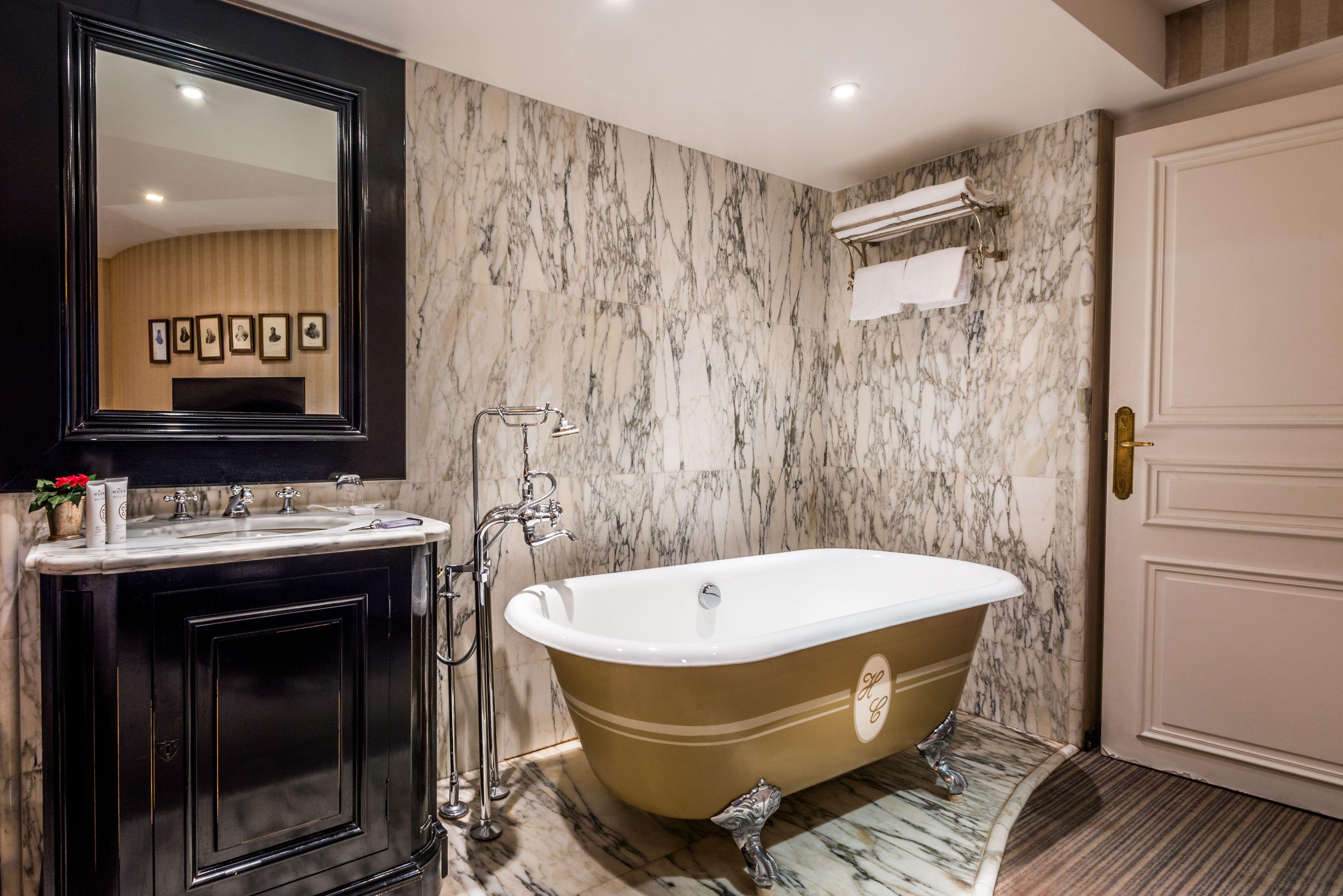 Hotel Chateaubriand 4*