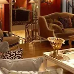 Chateaubriand Hotel 4*