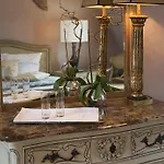 Chateaubriand Hotel