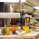 Chateaubriand Hotel 4*